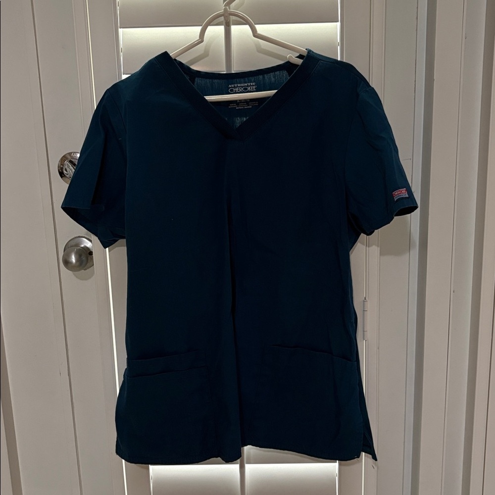 Cherokee Workwear 3 Pocket Scrub Top in Caribbean Blue